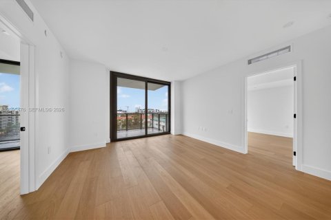 Copropriété à louer à Bay Harbor Islands, Floride: 2 chambres, 117.71 m2 № 2387894 - photo 20