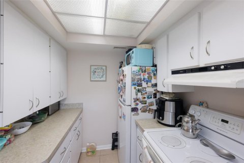 Купить кондоминиум в Брейдентон, Флорида 6 комнат, 85.93м2, № 2218879 - фото 10
