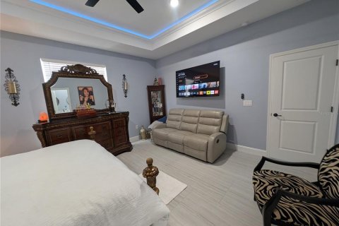House in Poinciana, Florida 4 bedrooms, 159.98 sq.m. № 2106115 - photo 23