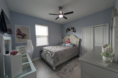 House in Poinciana, Florida 4 bedrooms, 159.98 sq.m. № 2106115 - photo 14