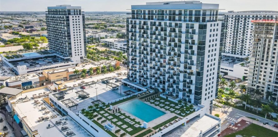 Condo à Doral, Floride, 1 chambre № 1950231