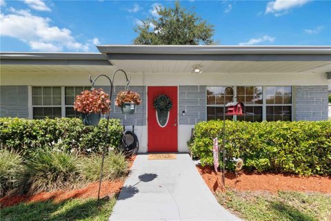 House in Bradenton, Florida 2 bedrooms, 127.09 sq.m. № 2287250