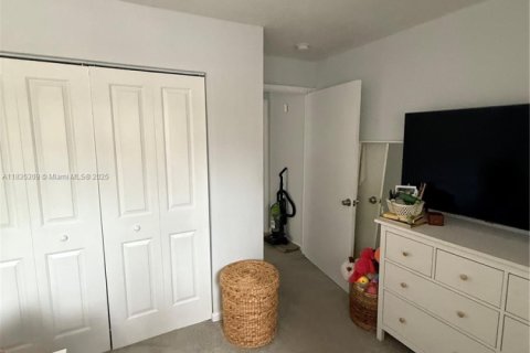 Townhouse in Miami Lakes, Florida 3 bedrooms, 146.97 sq.m. № 1825693 - photo 22