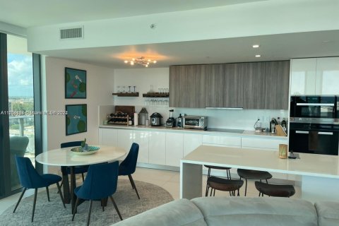 Condo in Pompano Beach, Florida, 3 bedrooms  № 1981195 - photo 5