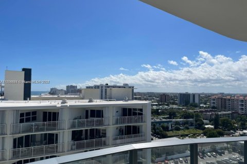 Condo in Pompano Beach, Florida, 3 bedrooms  № 1981195 - photo 15