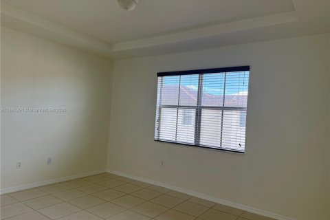 Touwnhouse à louer à Miami, Floride: 3 chambres, 155.89 m2 № 1931140 - photo 21