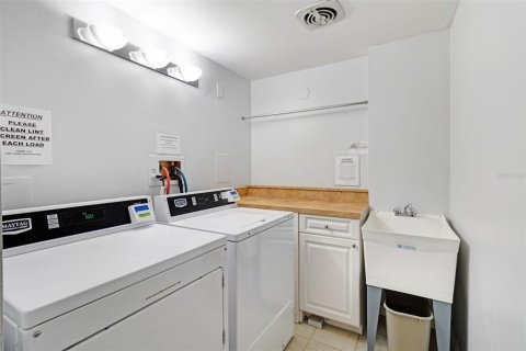 Снять в аренду кондоминиум в Редингтон-Шорс, Флорида 4 комнаты, 123.56м2, № 1797787 - фото 23