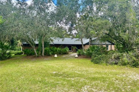 House in Titusville, Florida 4 bedrooms, 209.03 sq.m. № 1911434 - photo 18