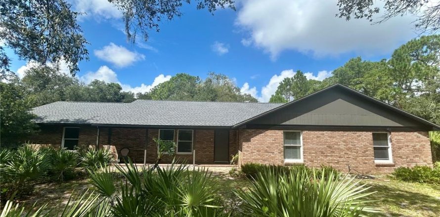 House in Titusville, Florida 4 bedrooms, 209.03 sq.m. № 1911434