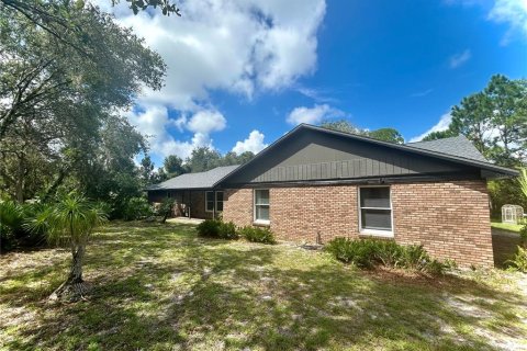 House in Titusville, Florida 4 bedrooms, 209.03 sq.m. № 1911434 - photo 20