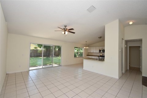 House in Palm Coast, Florida 4 bedrooms, 181.44 sq.m. № 1884085 - photo 7