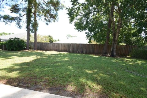 House in Palm Coast, Florida 4 bedrooms, 181.44 sq.m. № 1884085 - photo 11