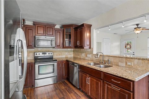 Villa ou maison à vendre à Saint Petersburg, Floride: 3 chambres, 184.32 m2 № 2339802 - photo 10