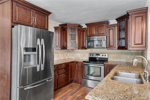 Villa ou maison à vendre à Saint Petersburg, Floride: 3 chambres, 184.32 m2 № 2339802 - photo 8