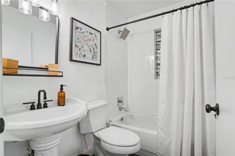 Villa ou maison à vendre à Saint Petersburg, Floride: 3 chambres, 184.32 m2 № 2339802 - photo 22