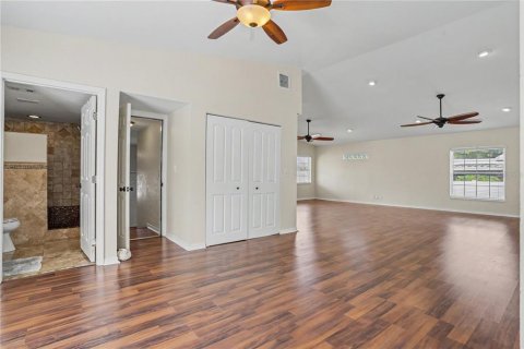 Villa ou maison à vendre à Saint Petersburg, Floride: 3 chambres, 184.32 m2 № 2339802 - photo 13