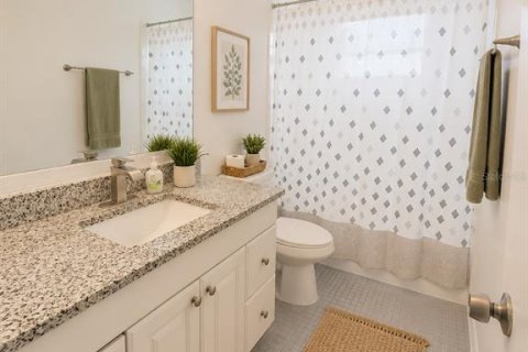 Condominio en alquiler en Saint Petersburg, Florida, 2 dormitorios, 78.13 m2 № 2230327 - foto 14