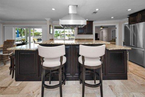 Villa ou maison à vendre à Saint Petersburg, Floride: 4 chambres, 236.62 m2 № 1876077 - photo 18