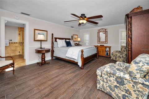 Villa ou maison à vendre à Saint Petersburg, Floride: 4 chambres, 236.62 m2 № 1876077 - photo 19
