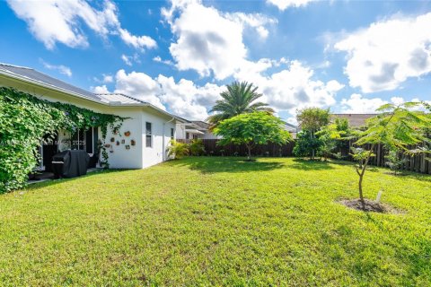 Villa ou maison à vendre à Miami, Floride: 4 chambres, 215.25 m2 № 1929350 - photo 29
