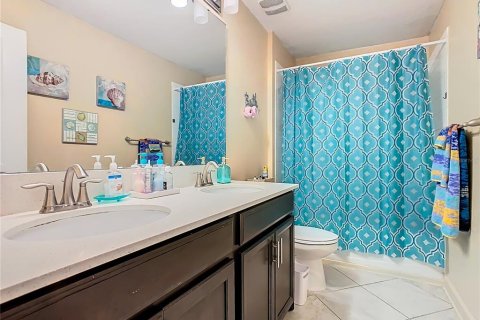 House in Davenport, Florida 6 bedrooms, 265.05 sq.m. № 1844425 - photo 27