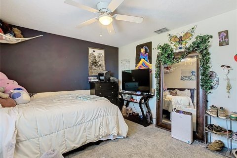 House in Davenport, Florida 6 bedrooms, 265.05 sq.m. № 1844425 - photo 8