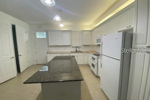 Adosado en alquiler en Kissimmee, Florida, 3 dormitorios, 140.47 m2 № 1813738 - foto 2