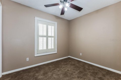 House in Land O' Lakes, Florida 3 bedrooms, 100.24 sq.m. № 2403421 - photo 13