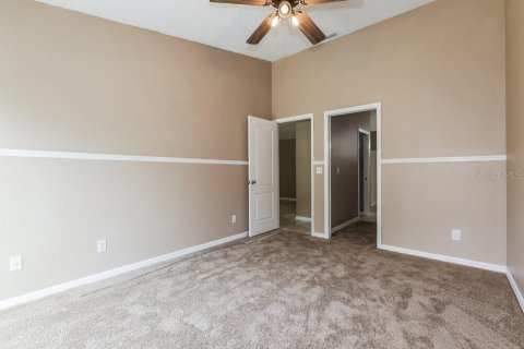 House in Land O' Lakes, Florida 3 bedrooms, 100.24 sq.m. № 2403421 - photo 10
