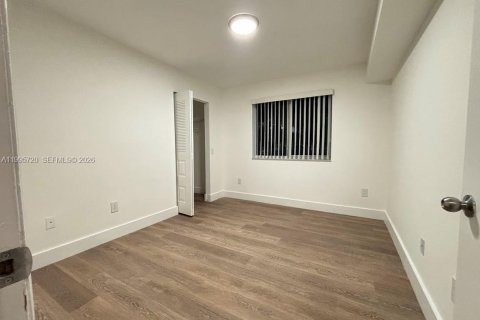 Condominio en venta en Hollywood, Florida, 2 dormitorios, 69.4 m2 № 2063838 - foto 15