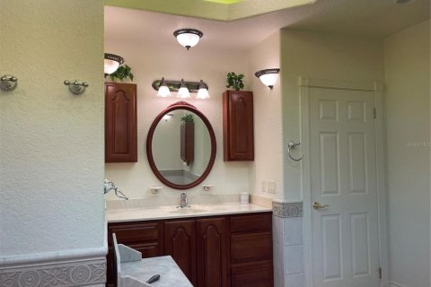 Villa ou maison à vendre à Dade City, Floride: 2 chambres, 320.23 m2 № 2410364 - photo 29
