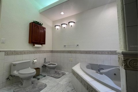 Villa ou maison à vendre à Dade City, Floride: 2 chambres, 320.23 m2 № 2410364 - photo 30