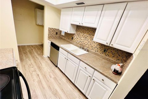 Copropriété à louer à Orlando, Floride: 3 chambres, 106.47 m2 № 2398874 - photo 5