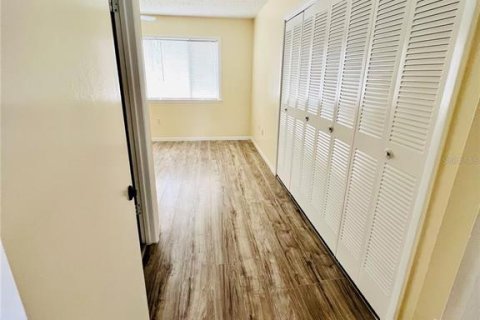 Copropriété à louer à Orlando, Floride: 3 chambres, 106.47 m2 № 2398874 - photo 12