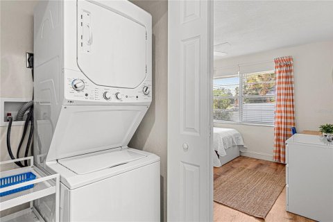 Propiedad comercial en venta en Port Orange, Florida, 208.1 m2 № 1773835 - foto 5