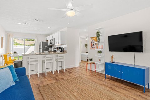 Propiedad comercial en venta en Port Orange, Florida, 208.1 m2 № 1773835 - foto 8