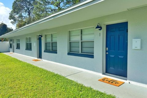 Propiedad comercial en venta en Port Orange, Florida, 208.1 m2 № 1773835 - foto 1