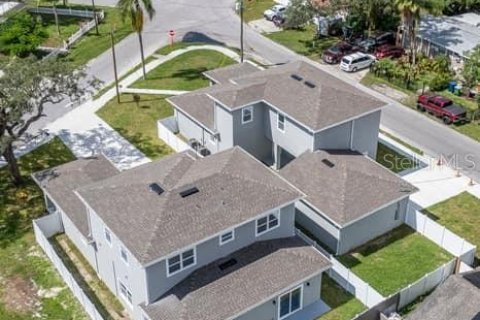 Villa ou maison à vendre à Tampa, Floride: 3 chambres, 240.8 m2 № 2141539 - photo 25