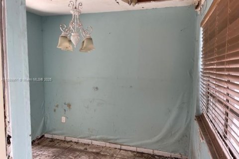 Propiedad comercial en venta en Miami Beach, Florida, 170.94 m2 № 1939205 - foto 12