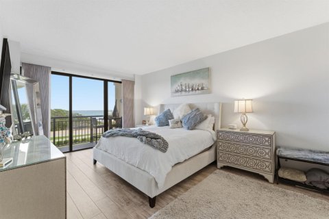 Condo in Boca Raton, Florida, 2 bedrooms № 2253625 - photo 9