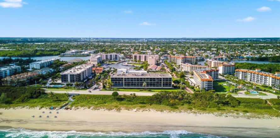 Condo in Boca Raton, Florida, 2 bedrooms № 2253625