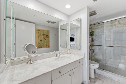 Condo in Boca Raton, Florida, 2 bedrooms № 2253625 - photo 11