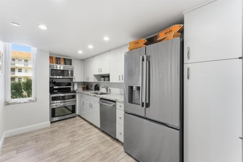Condo in Boca Raton, Florida, 2 bedrooms № 2253625 - photo 6