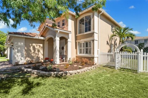 House in Miramar, Florida 4 bedrooms, 207.36 sq.m. № 1793545 - photo 3