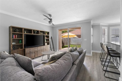 House in Miramar, Florida 4 bedrooms, 207.36 sq.m. № 1793545 - photo 16