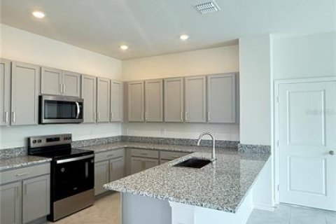 Casa en alquiler en Davenport, Florida, 4 dormitorios, 171.87 m2 № 1782730 - foto 7
