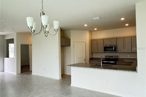 Casa en alquiler en Davenport, Florida, 4 dormitorios, 171.87 m2 № 1782730 - foto 8