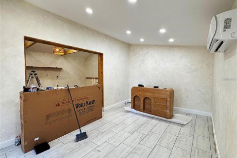 Купить коммерческую недвижимость в Нью-Смирна-Бич, Флорида 180.88м2, № 2156440 - фото 18
