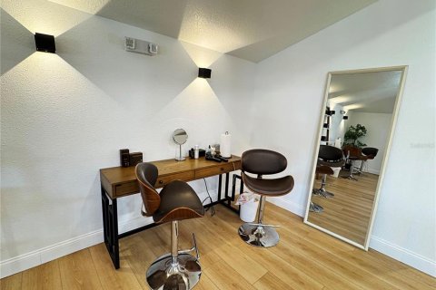 Купить коммерческую недвижимость в Нью-Смирна-Бич, Флорида 180.88м2, № 2156440 - фото 10