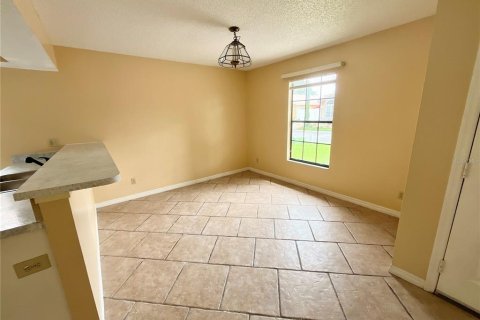 Apartamento en alquiler en Altamonte Springs, Florida, 2 dormitorios, 100.06 m2 № 2284418 - foto 5